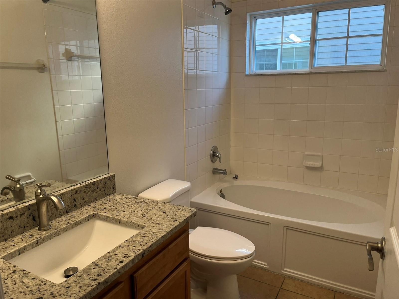 Image 18 of 27 For 917 Sumner Street