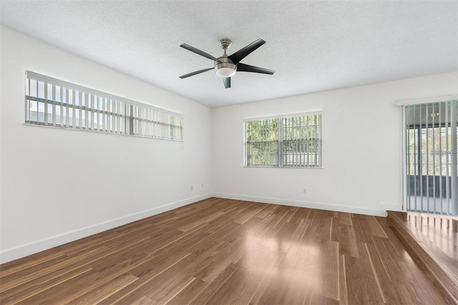 Image 7 of 19 For 8323 Banyan Boulevard
