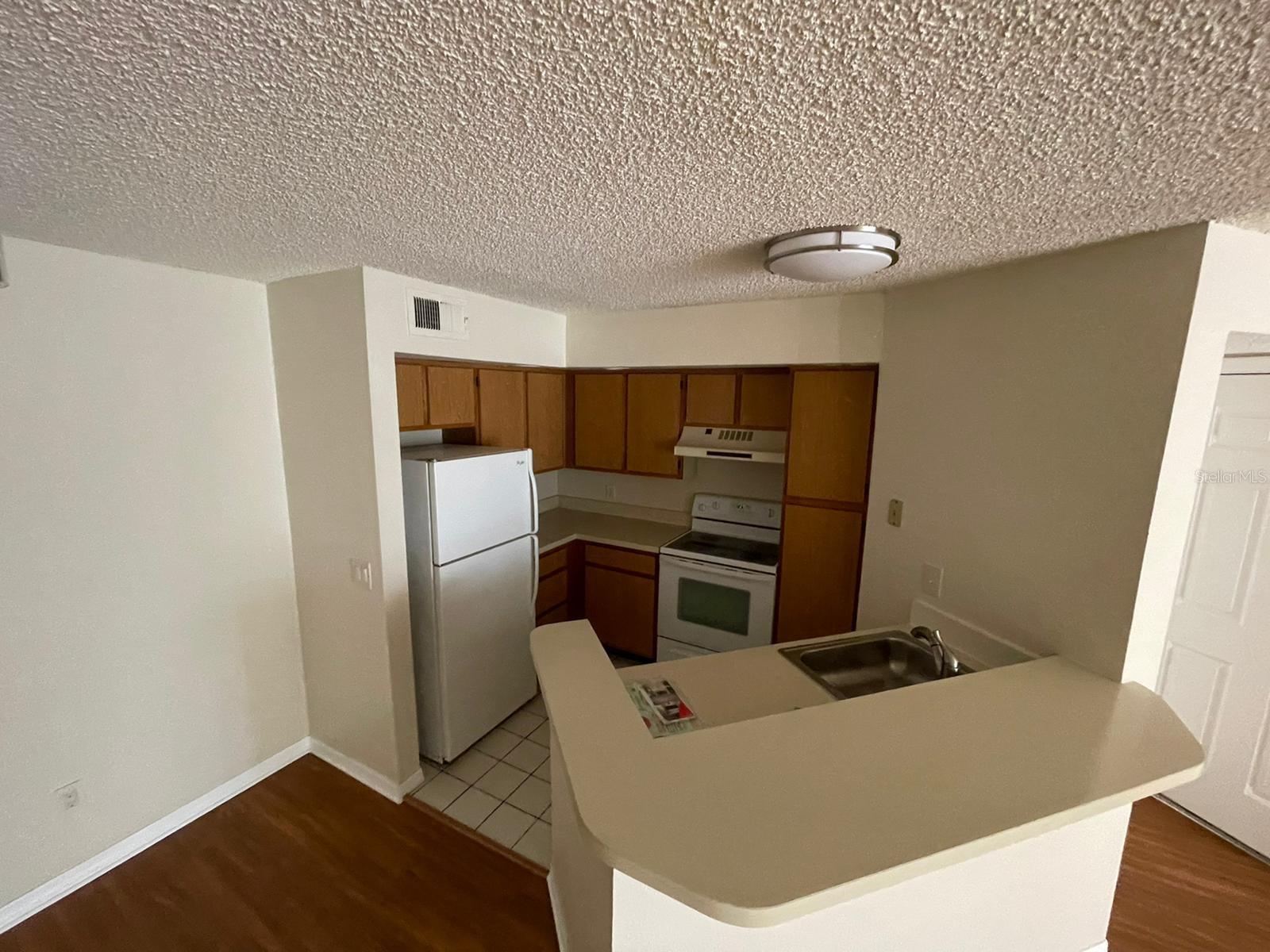 Image 12 of 25 For 4540 Commander Drive 2223