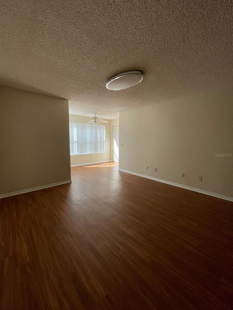 Image 15 of 25 For 4540 Commander Drive 2223