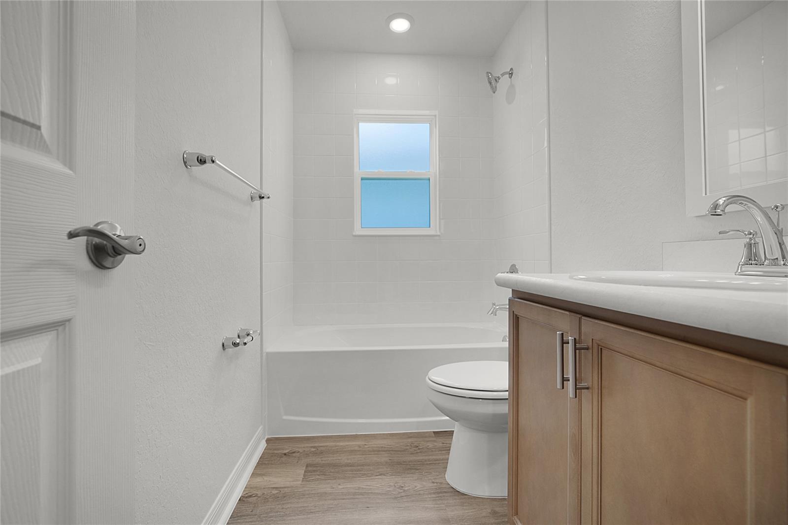 Image 11 of 39 For 1636 Astrid Rd