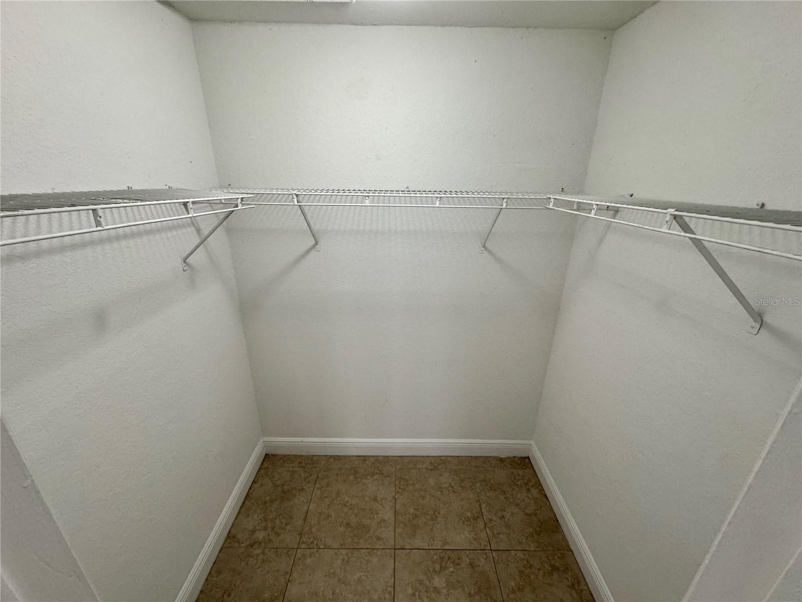 Image 17 of 24 For 5533 Chrishire Way F207