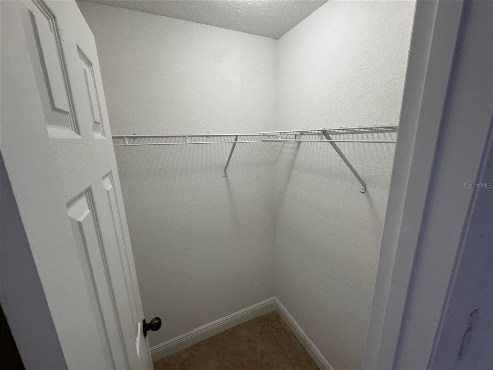 Image 19 of 24 For 5533 Chrishire Way F207