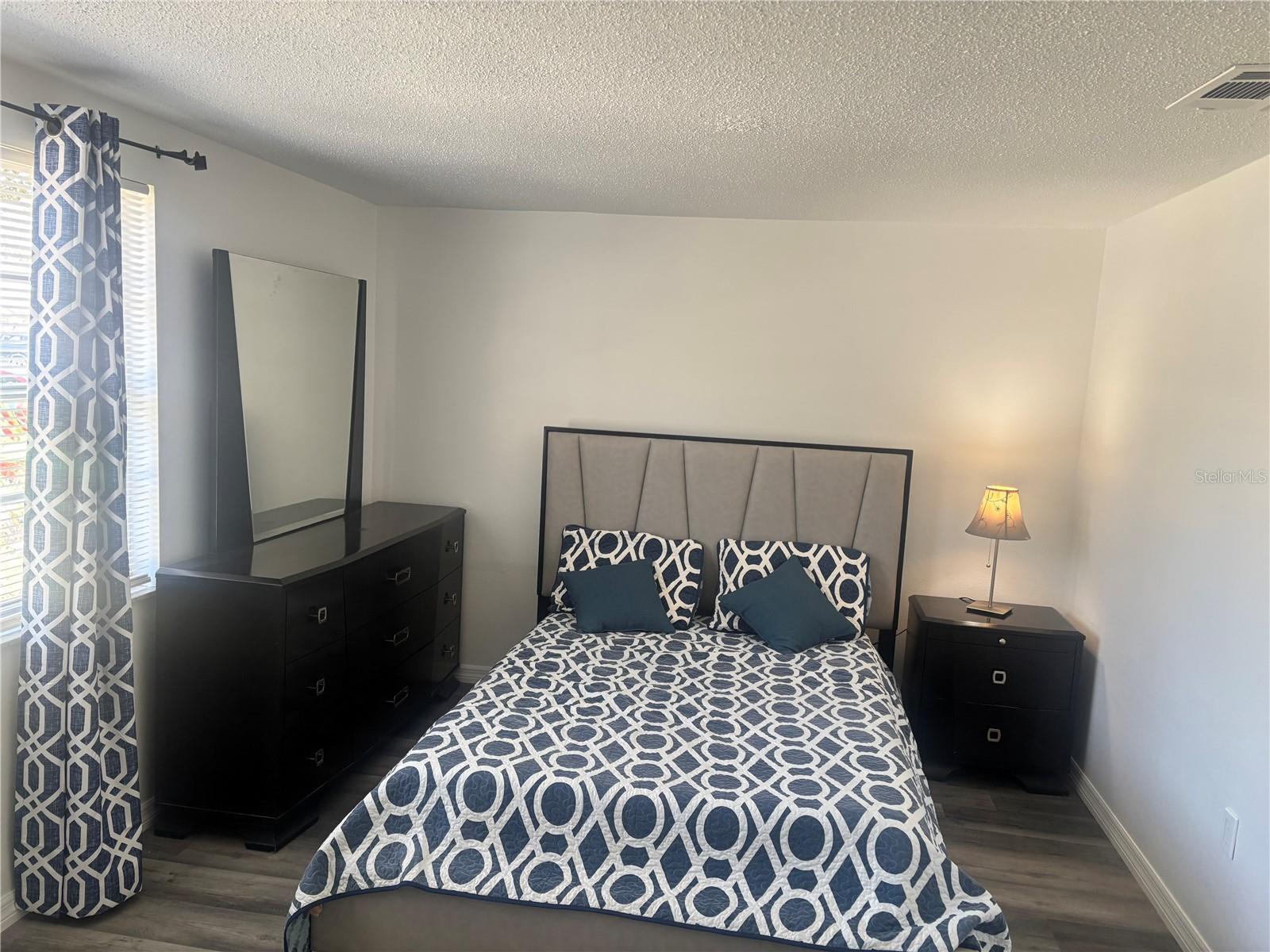 Image 14 of 21 For 8302 Split Rail Lane