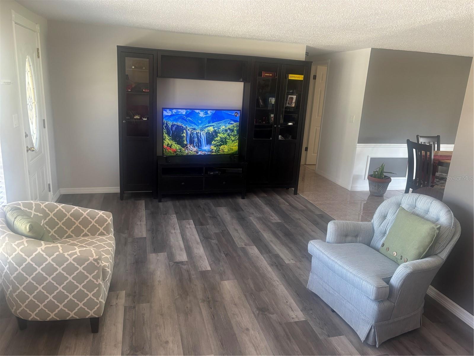 Image 9 of 21 For 8302 Split Rail Lane