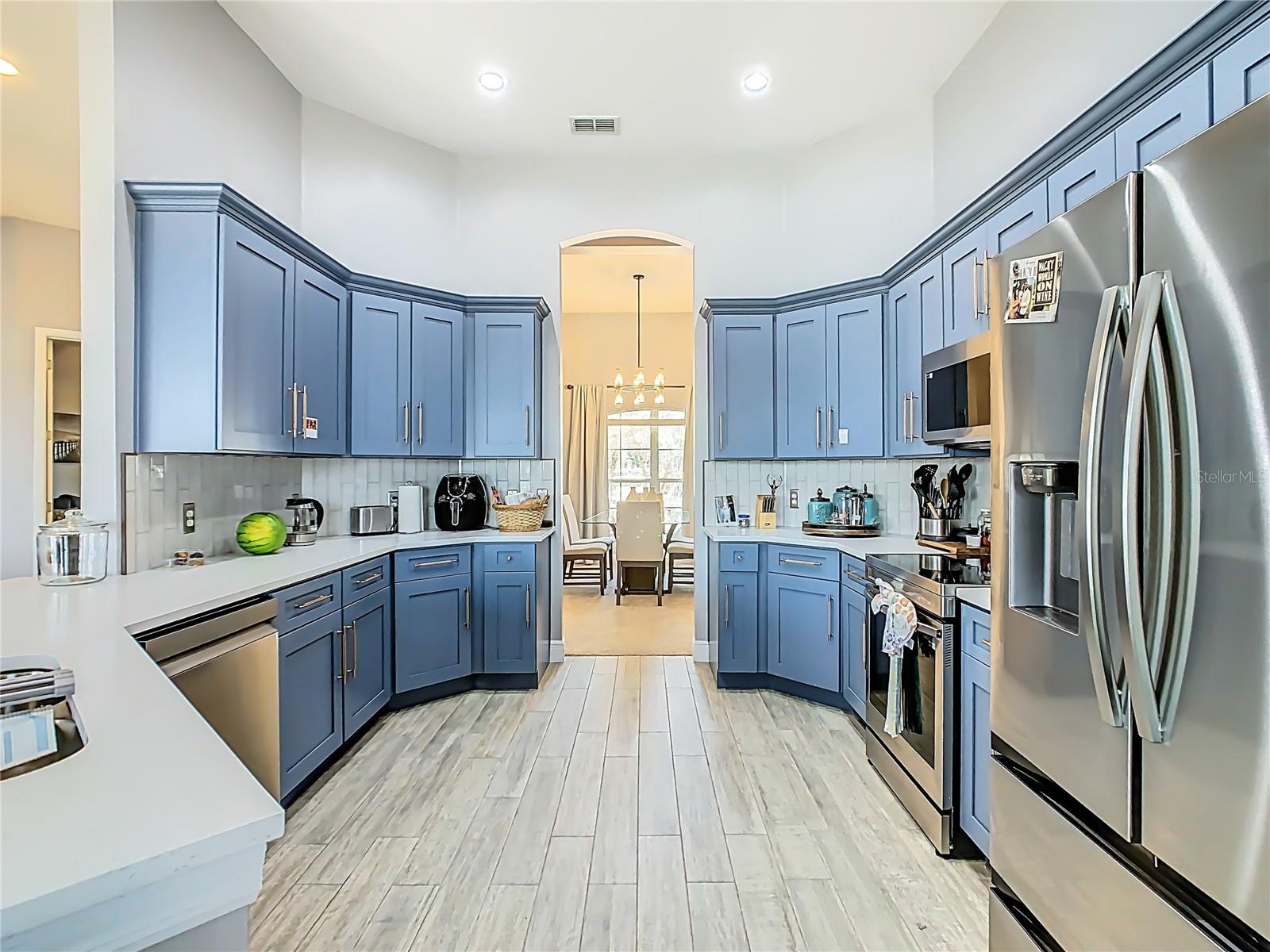 Image 15 of 51 For 3508 Sunset Isles Boulevard