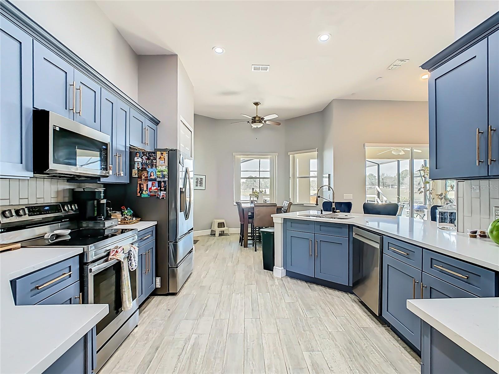 Image 17 of 51 For 3508 Sunset Isles Boulevard