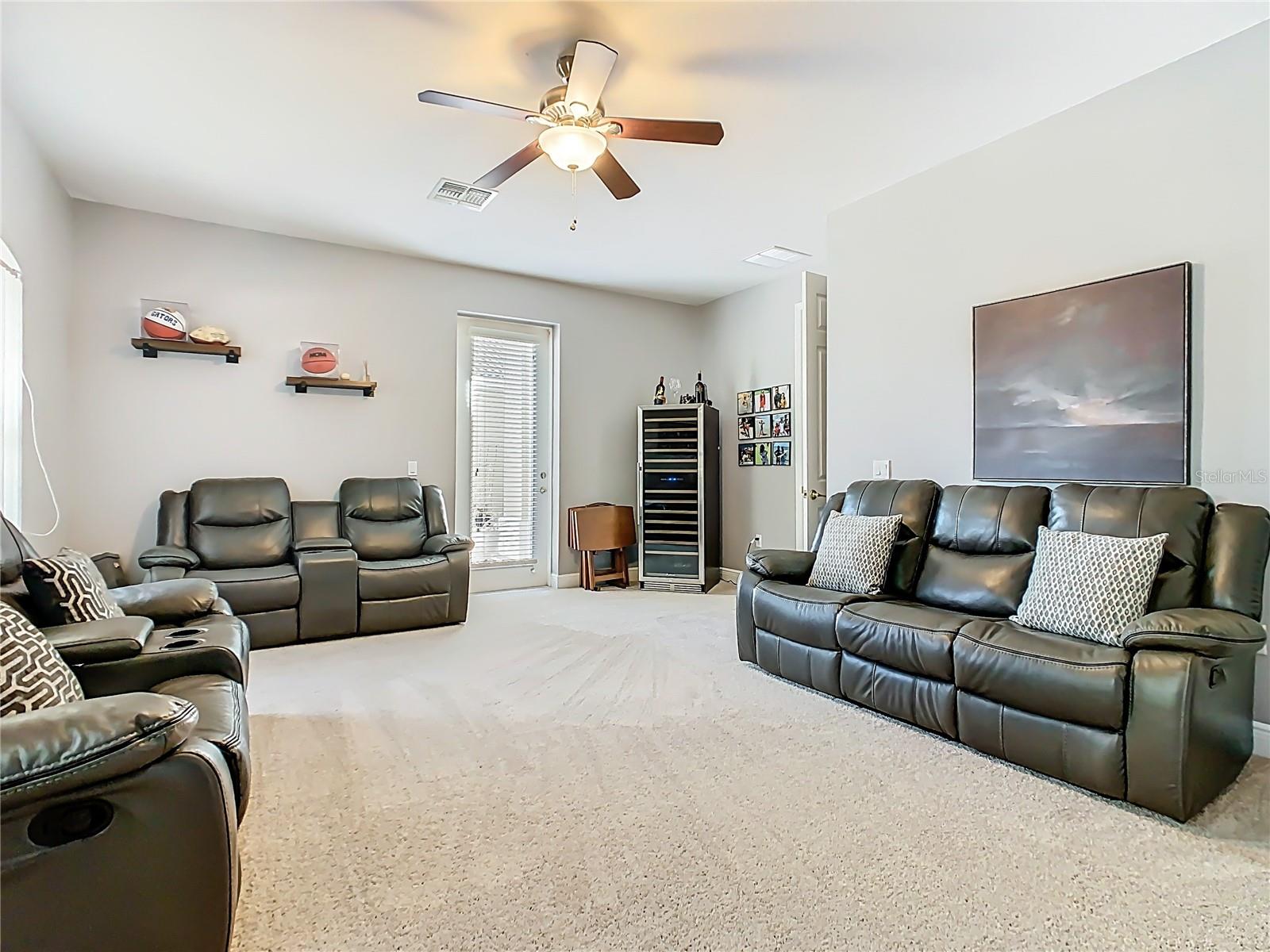 Image 20 of 51 For 3508 Sunset Isles Boulevard