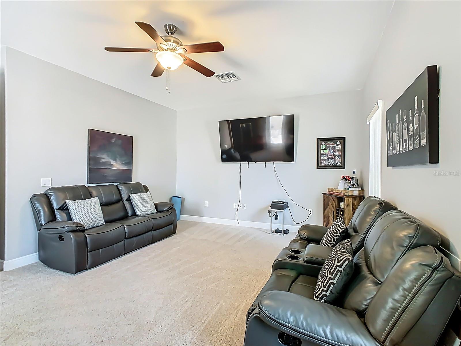 Image 22 of 51 For 3508 Sunset Isles Boulevard