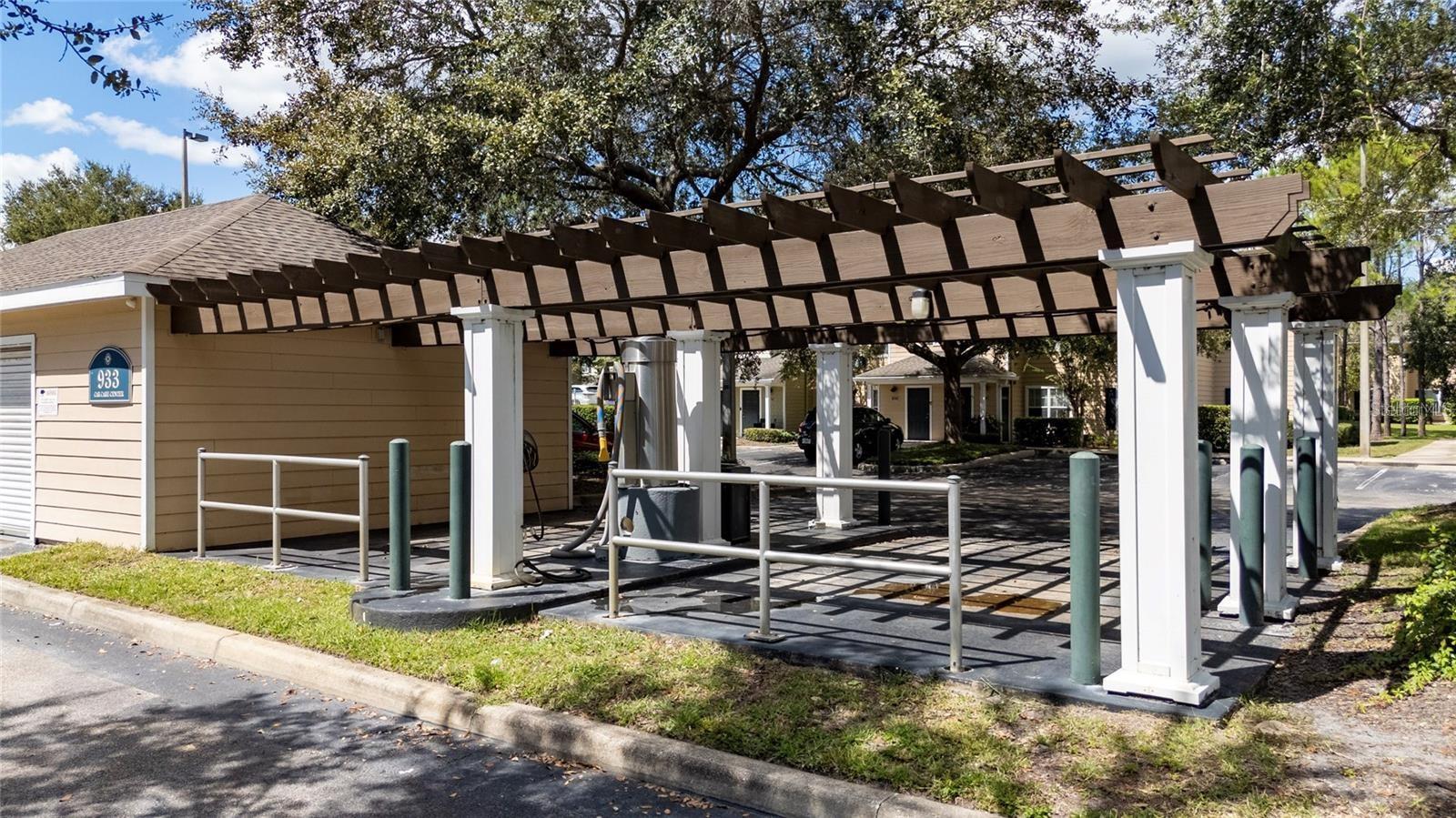 Image 28 of 35 For 930 Moonlight Cove Road 11-107