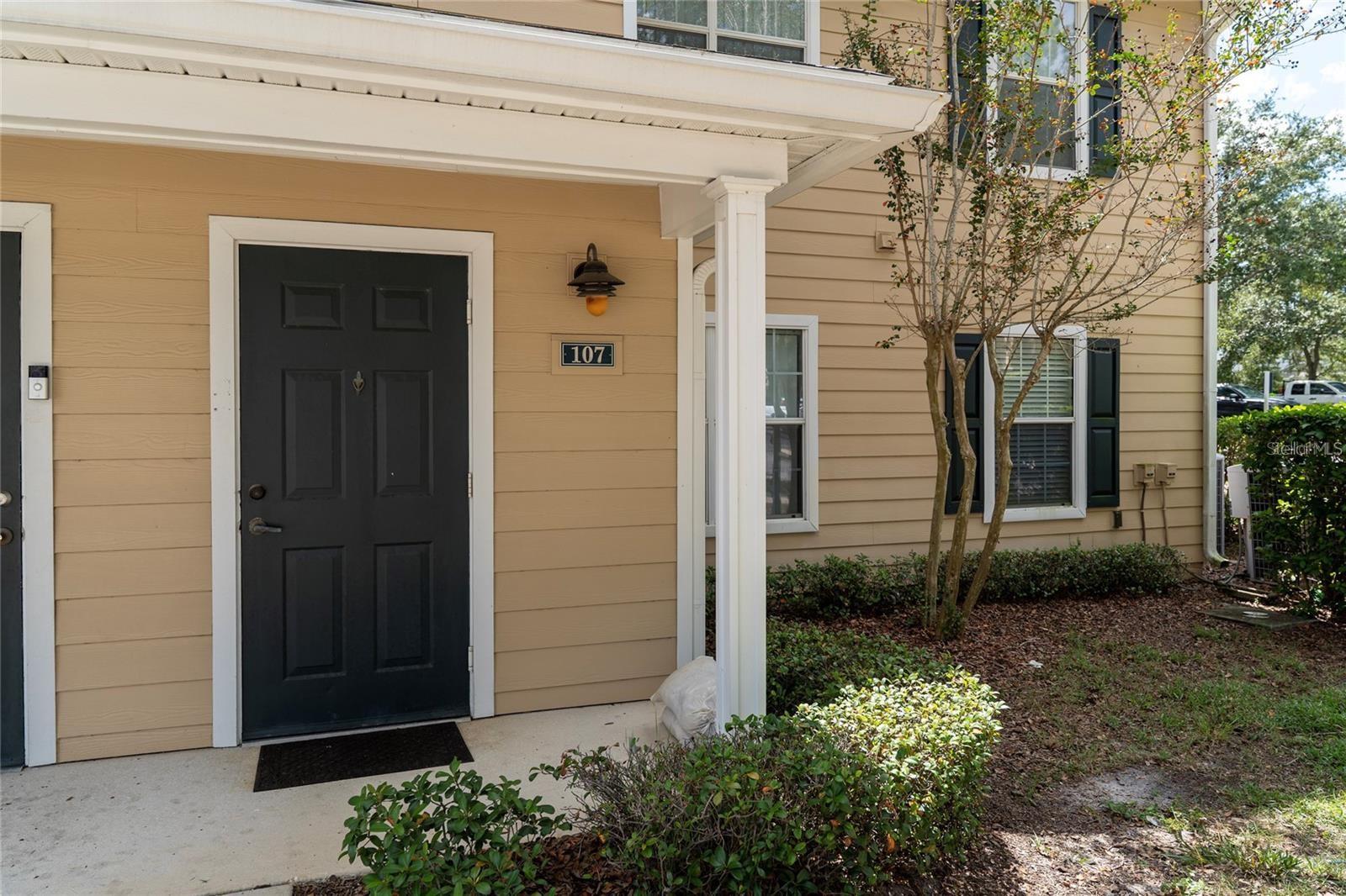 Image 5 of 35 For 930 Moonlight Cove Road 11-107