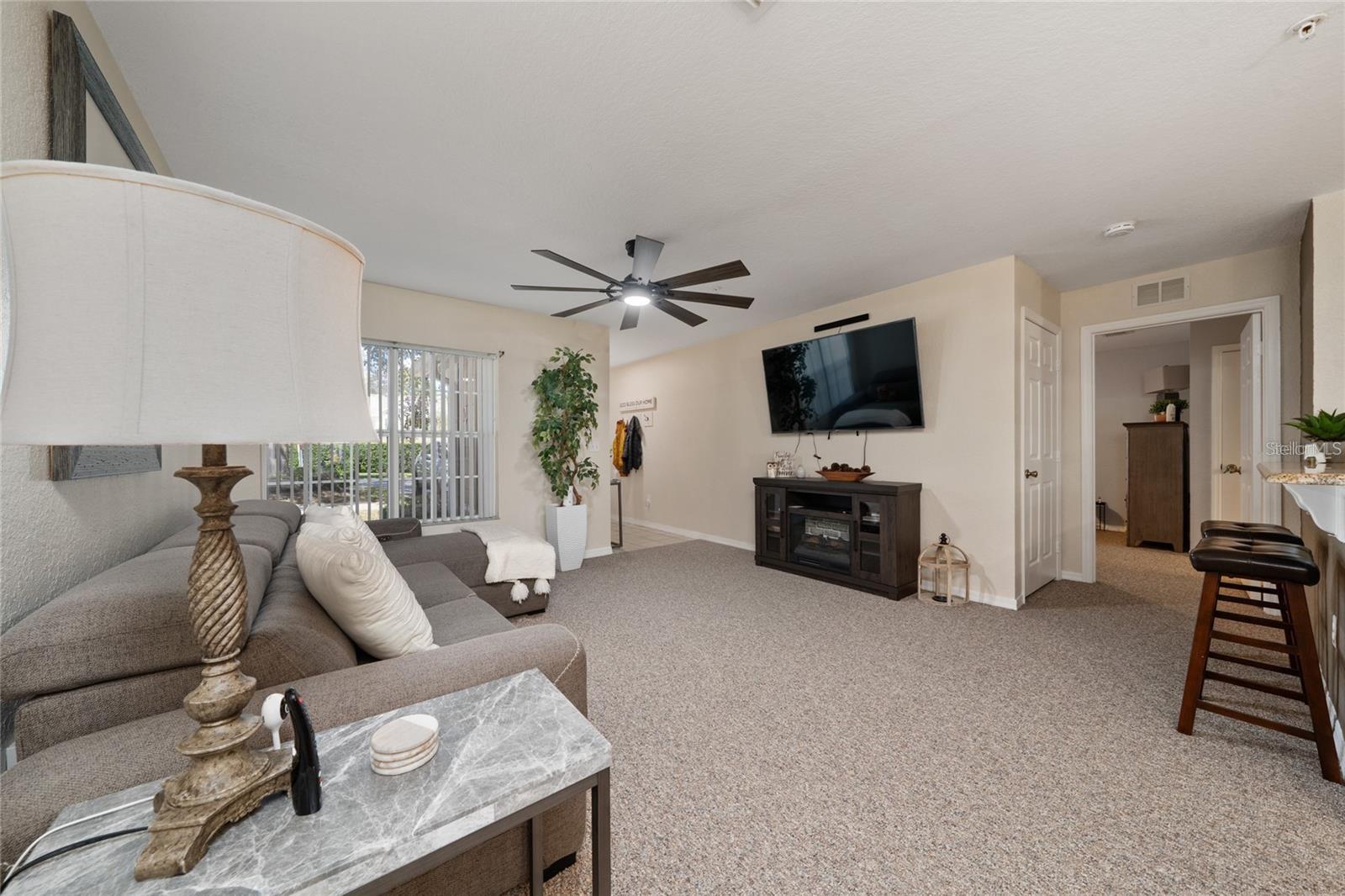 Image 6 of 35 For 930 Moonlight Cove Road 11-107