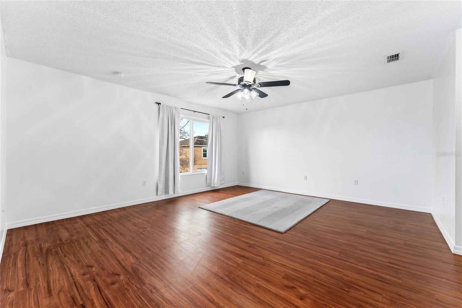 Image 17 of 34 For 637 Bittern Court