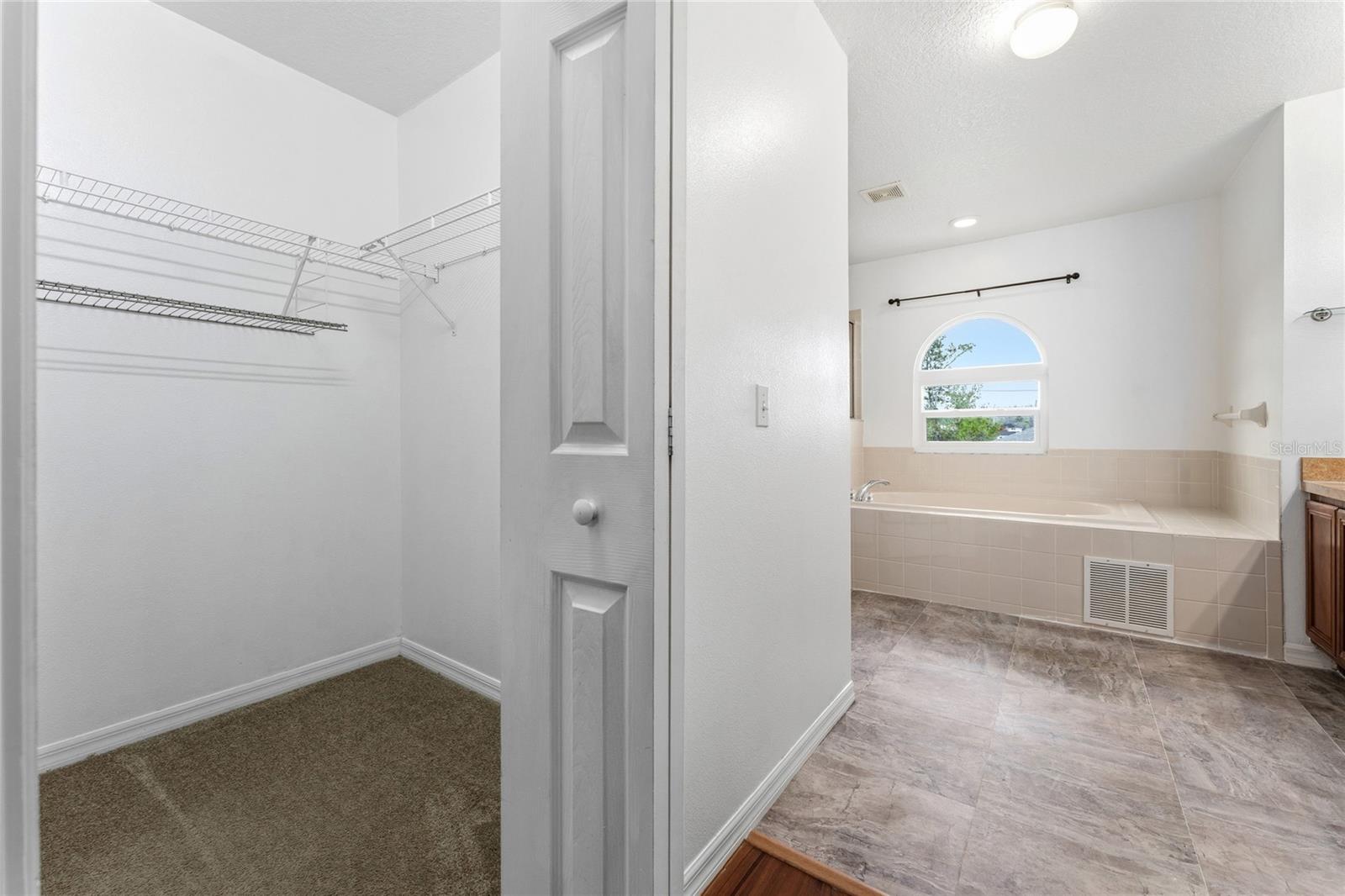 Image 19 of 34 For 637 Bittern Court