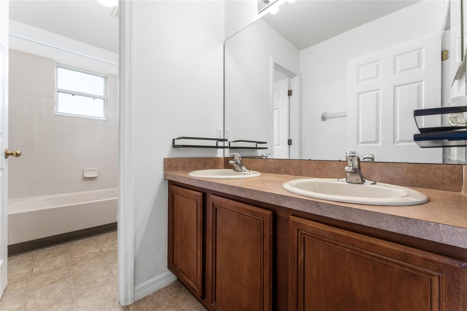 Image 26 of 34 For 637 Bittern Court