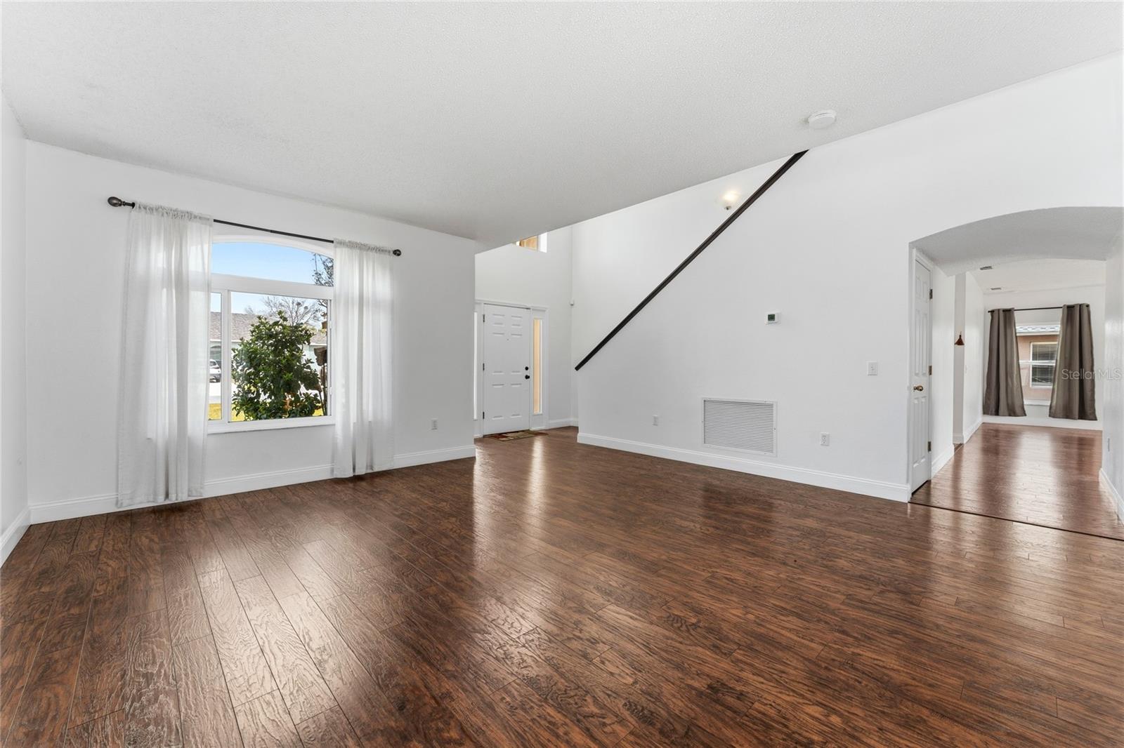 Image 5 of 34 For 637 Bittern Court