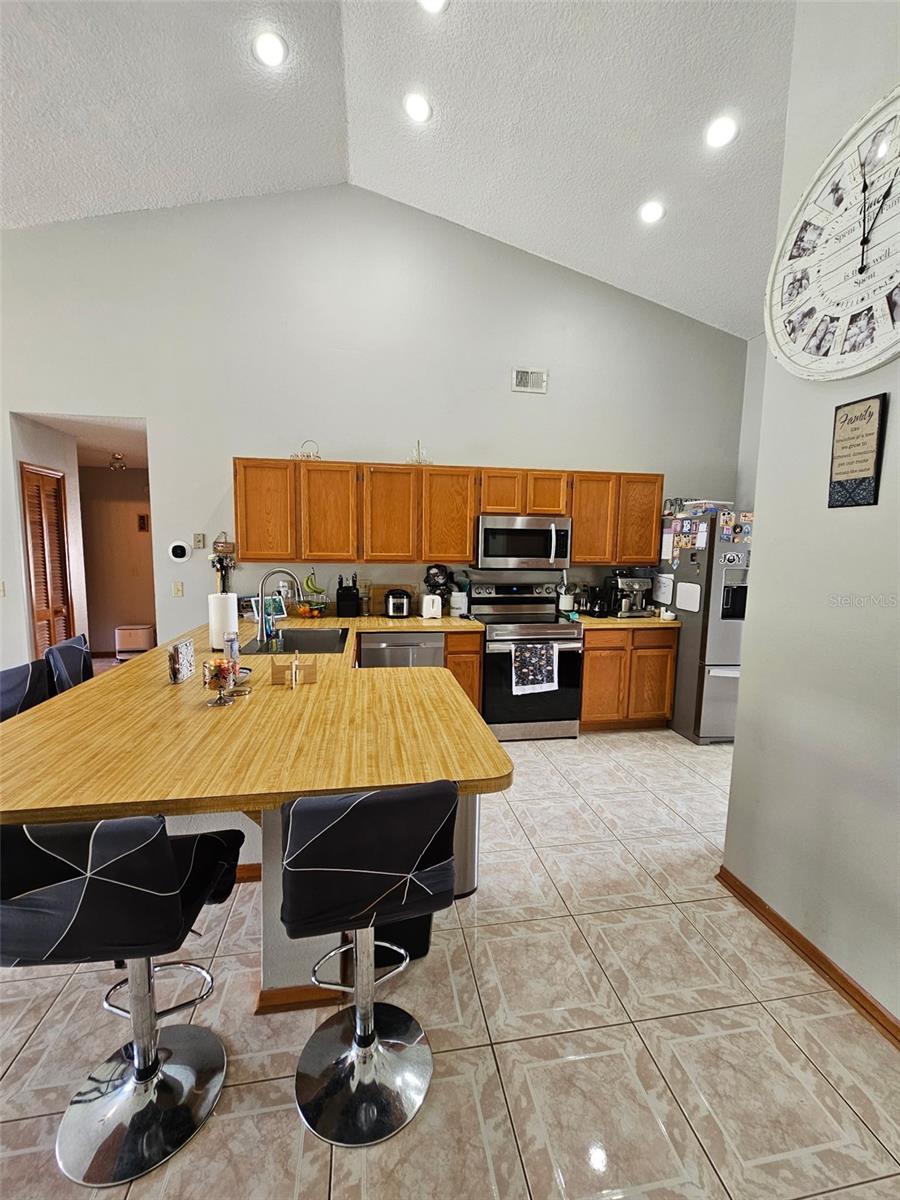 Image 5 of 19 For 1927 Gamboge Drive