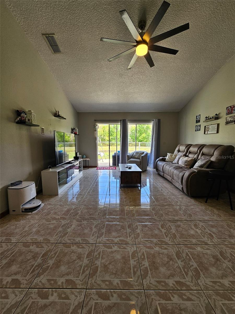 Image 6 of 19 For 1927 Gamboge Drive