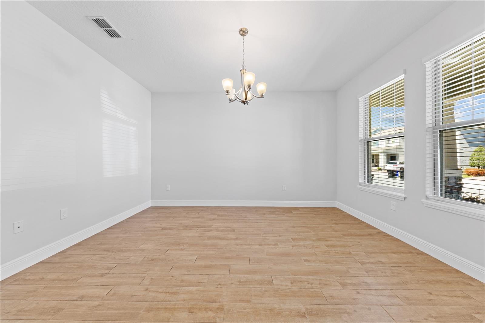 Image 10 of 52 For 15537 Mango Isle Street