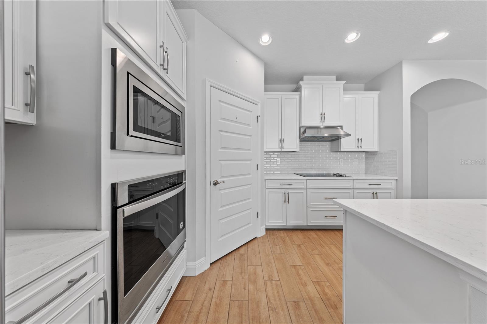 Image 16 of 52 For 15537 Mango Isle Street