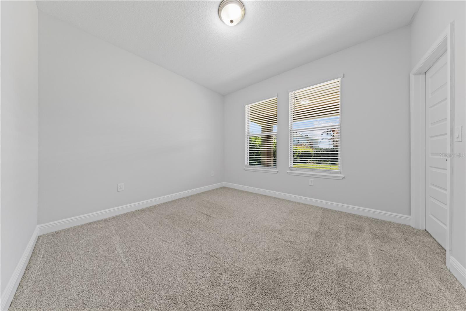 Image 24 of 52 For 15537 Mango Isle Street