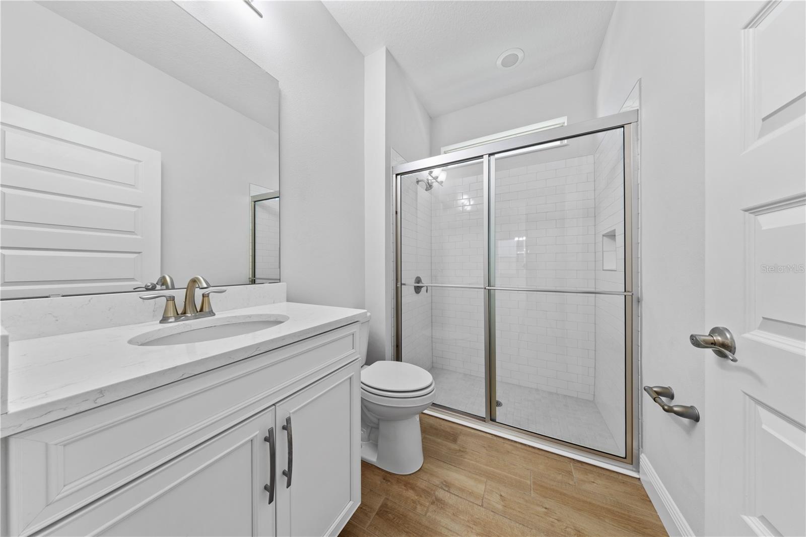 Image 27 of 52 For 15537 Mango Isle Street