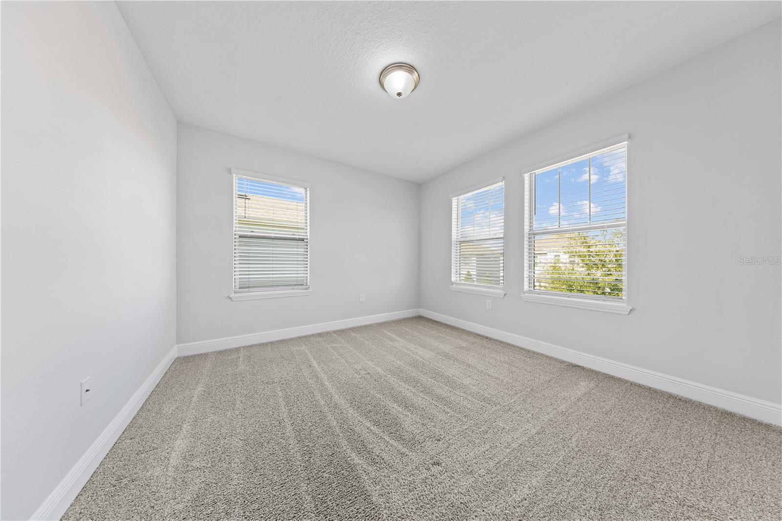 Image 44 of 52 For 15537 Mango Isle Street