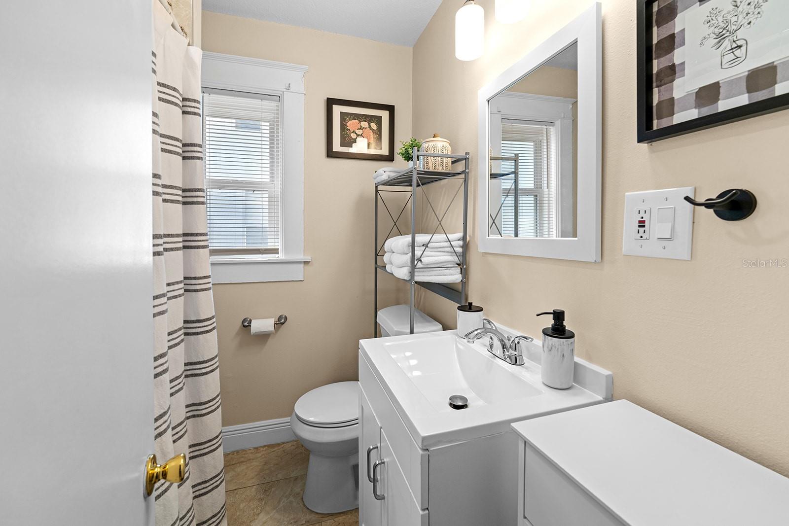 Image 5 of 38 For 1508 Kentucky Avenue