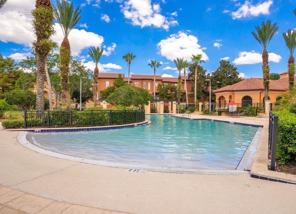 Image 3 of 19 For 6153 Metrowest Boulevard 306