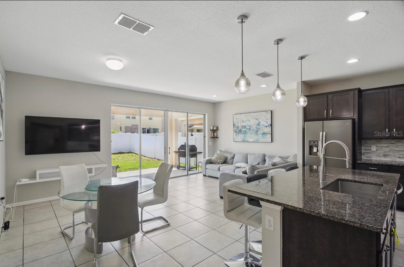 Image 14 of 21 For 914 Fallon Hills Drive