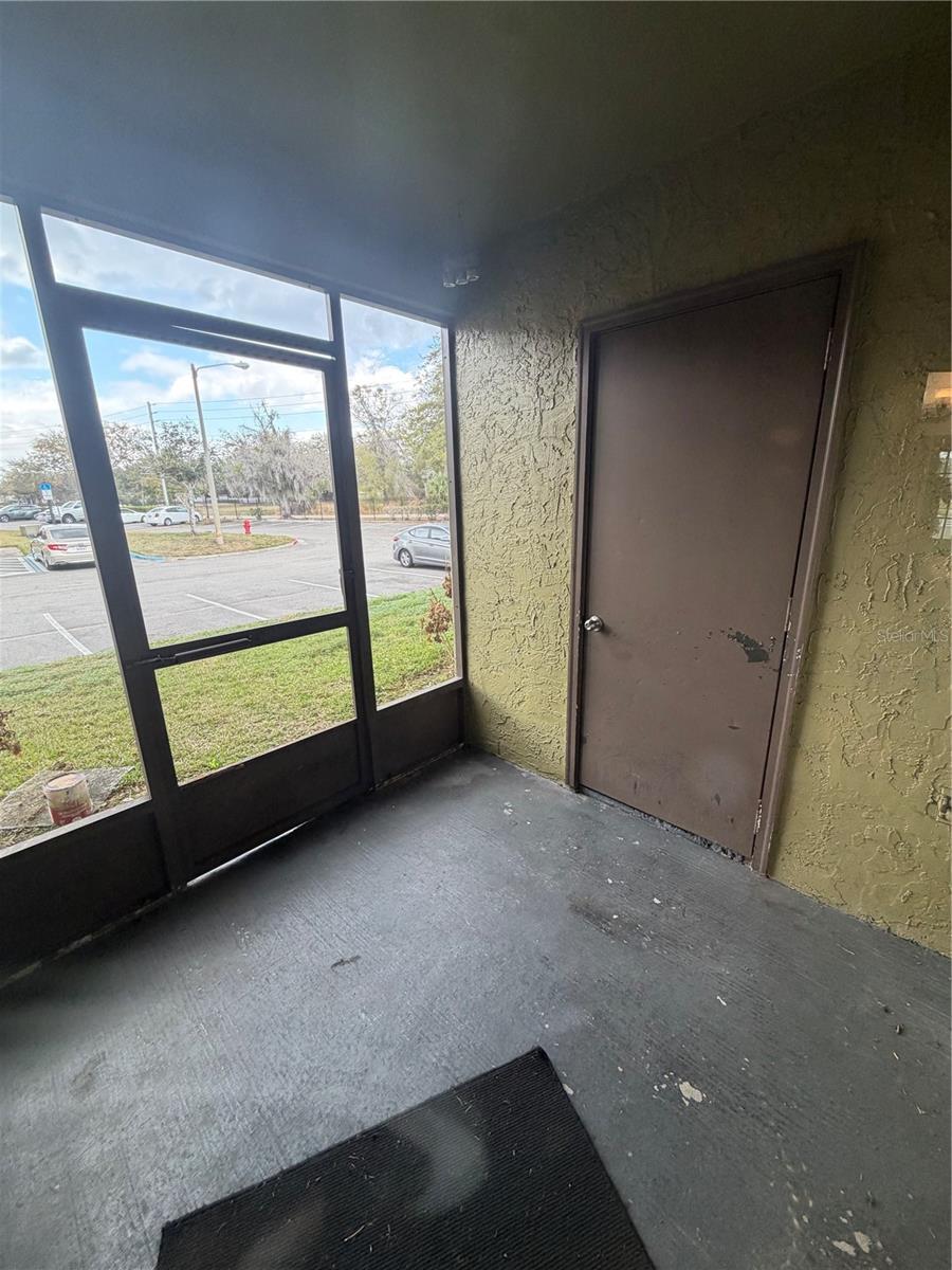 Image 9 of 10 For 437 Fountainhead Circle 182