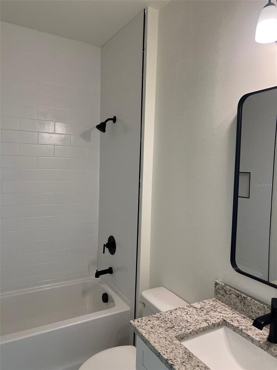 Image 12 of 21 For 3156 Westover Avenue Se