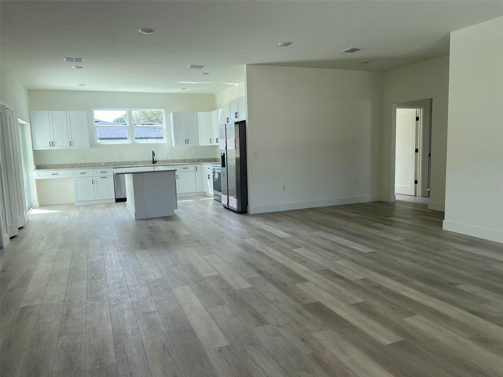 Image 6 of 21 For 3156 Westover Avenue Se