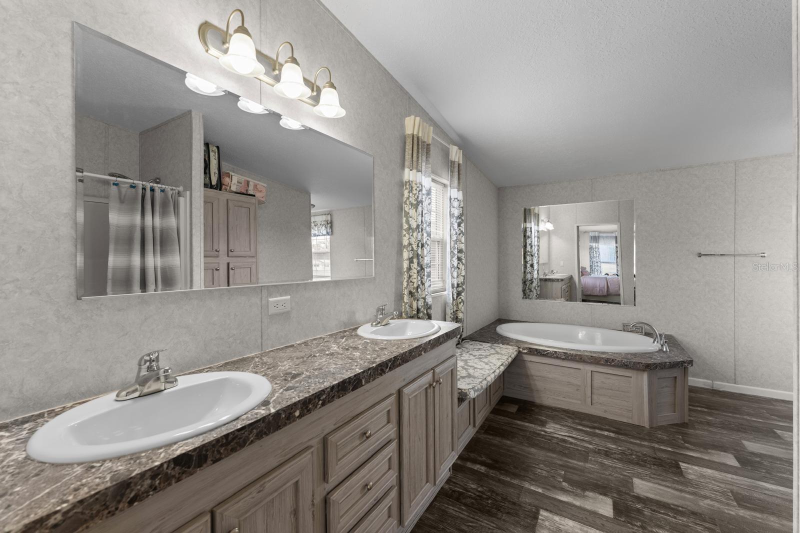 Image 21 of 31 For 6300 Green Pond Road