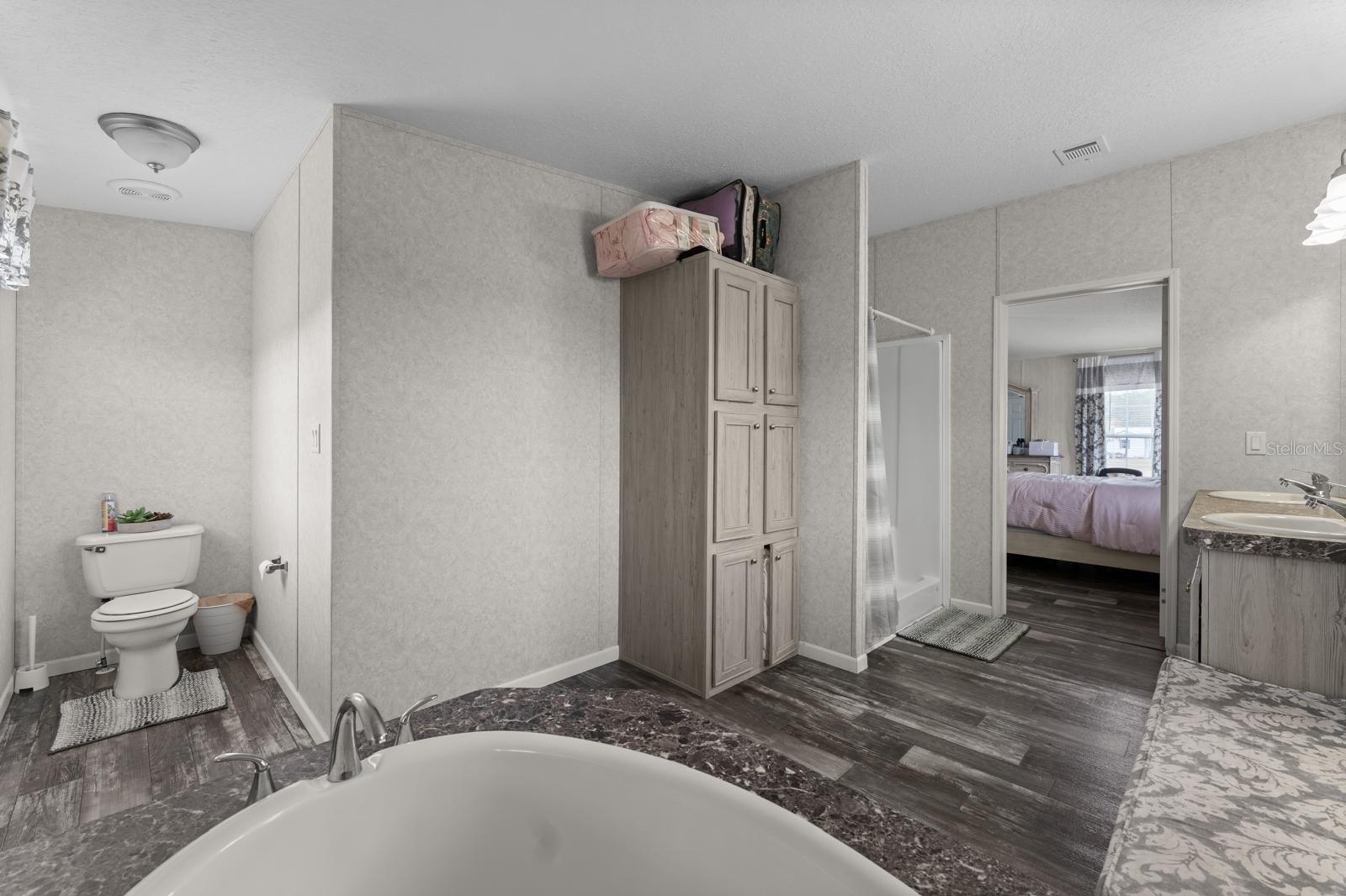 Image 23 of 31 For 6300 Green Pond Road