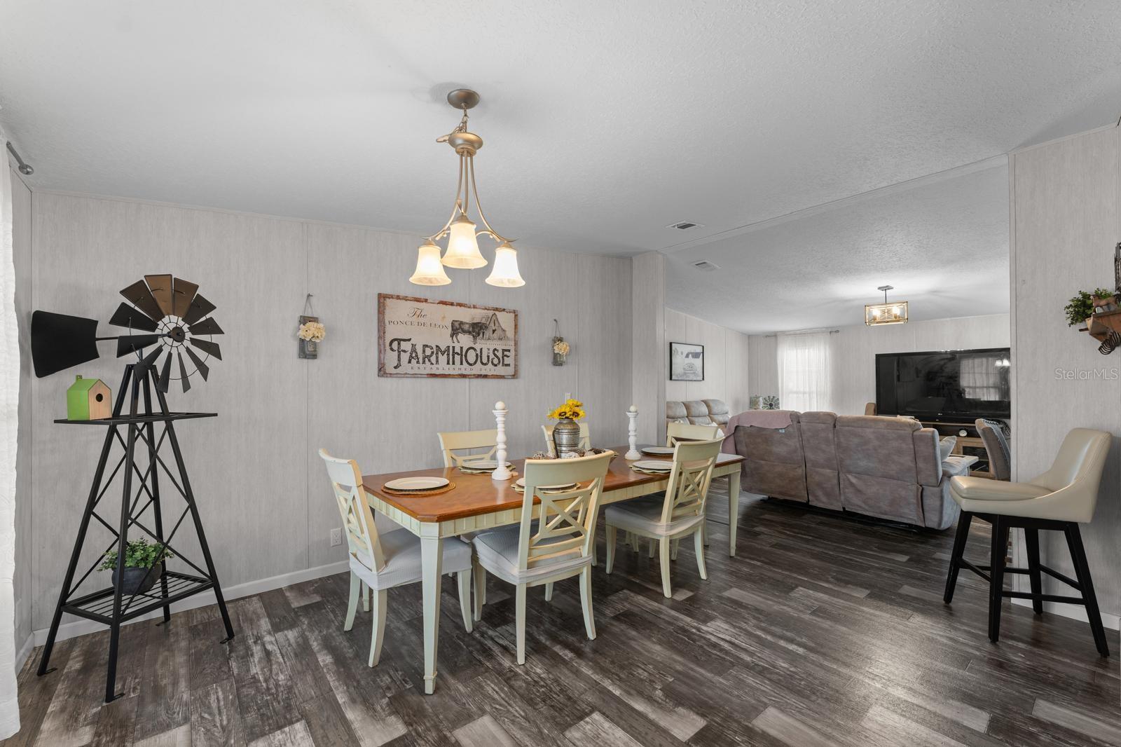 Image 9 of 31 For 6300 Green Pond Road