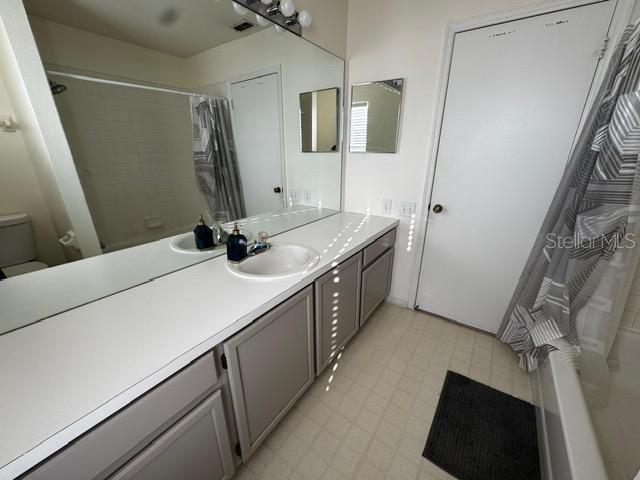 Image 11 of 36 For 306 Oak Park Place