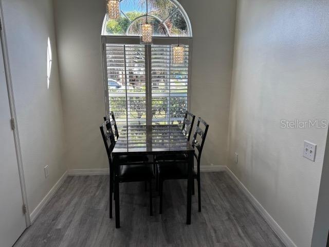 Image 27 of 36 For 306 Oak Park Place