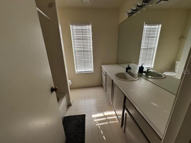 Image 6 of 36 For 306 Oak Park Place