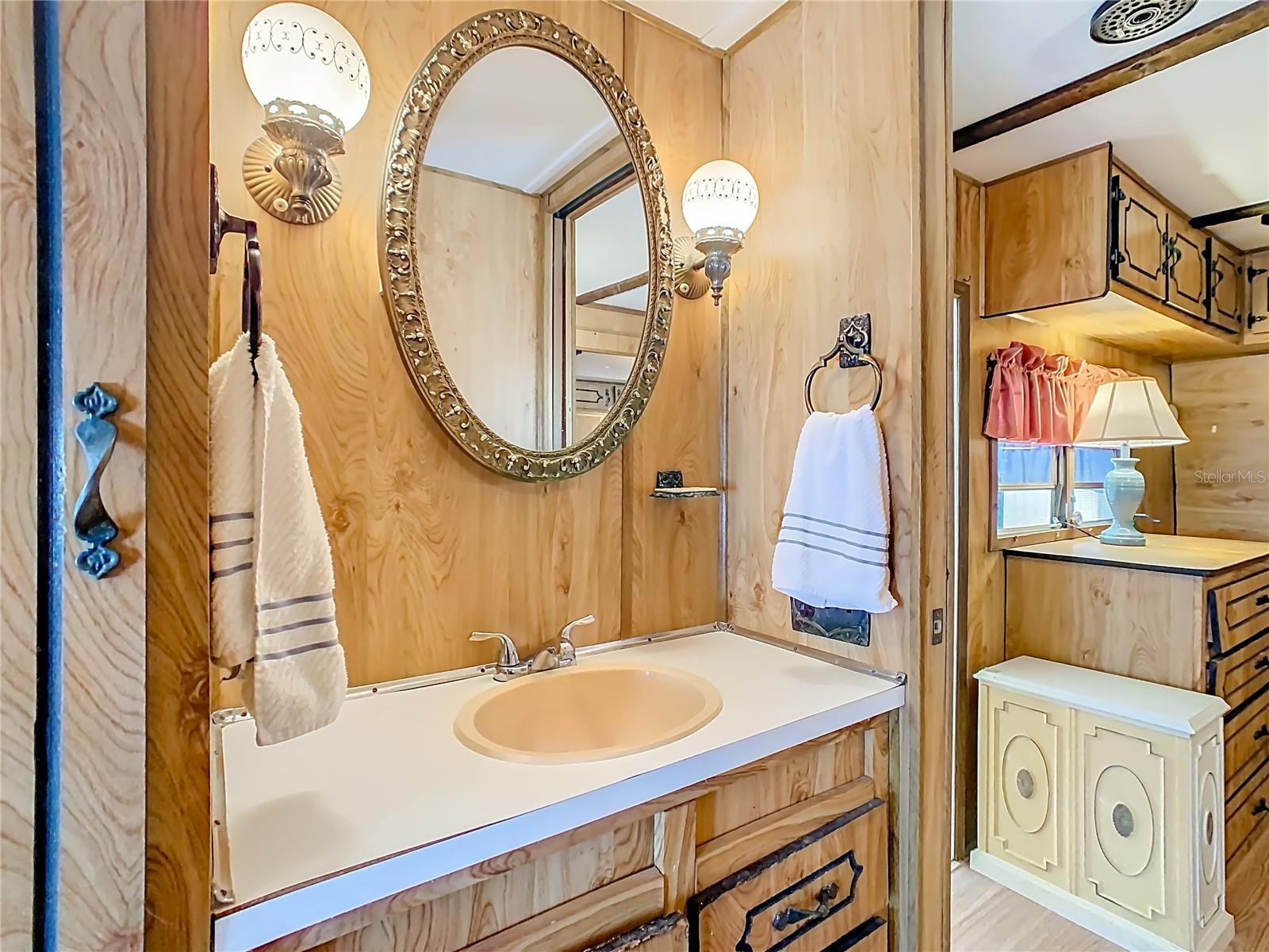 Image 19 of 30 For 9000 Us Hwy 192  407