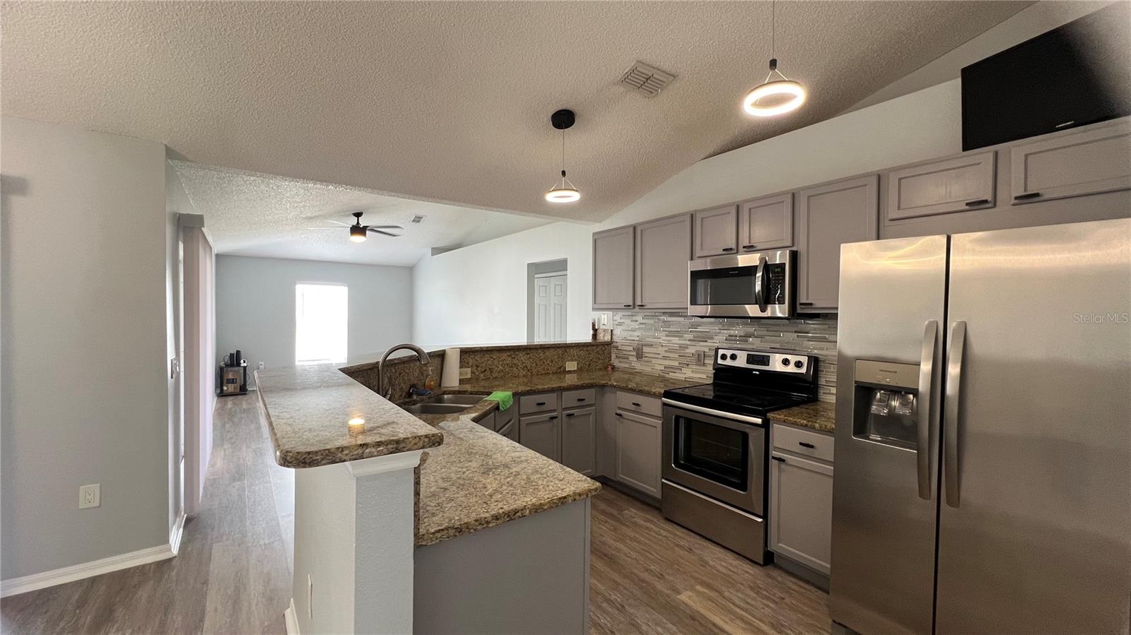 Image 10 of 34 For 485 Martigues Drive