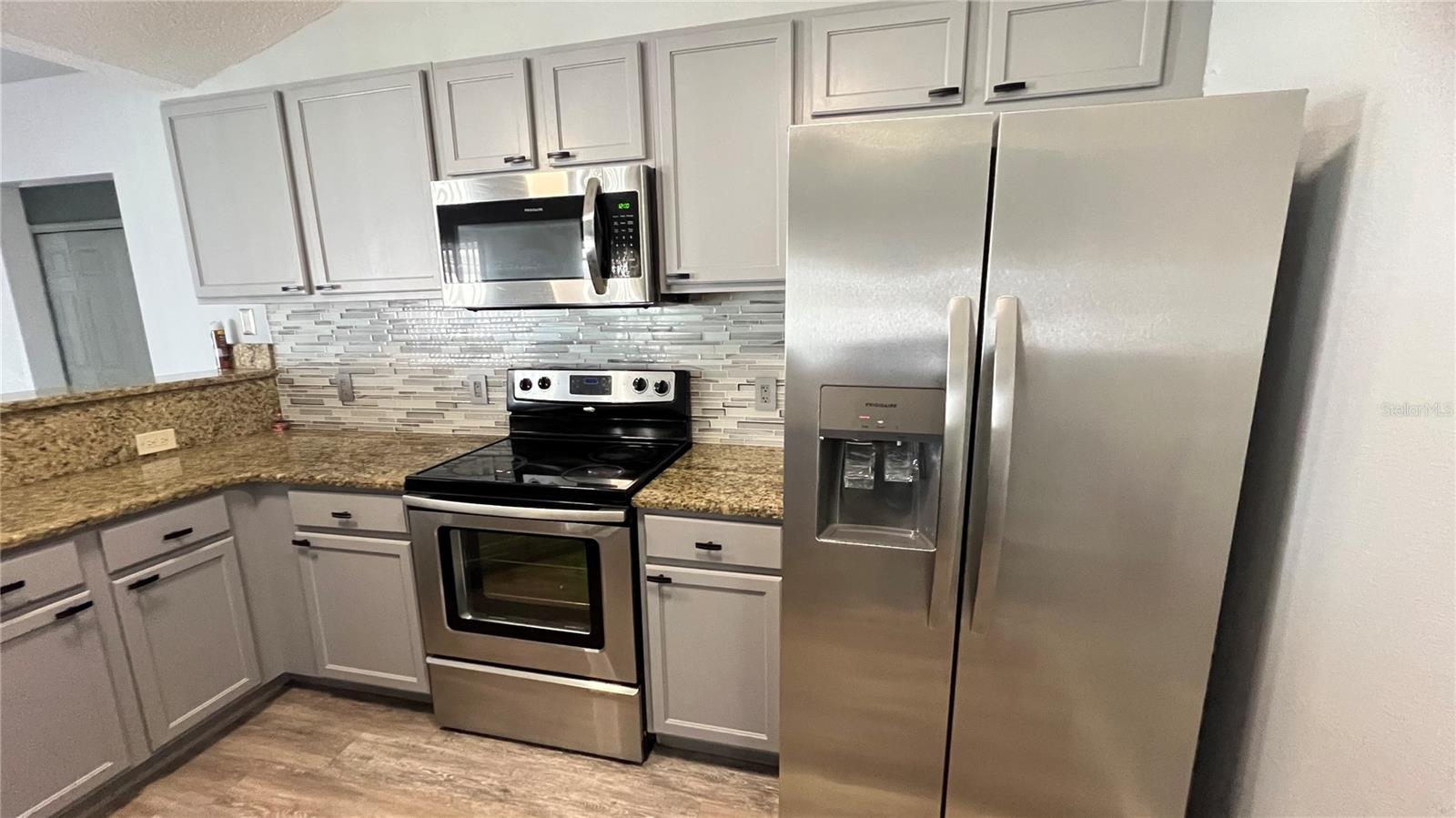 Image 12 of 34 For 485 Martigues Drive