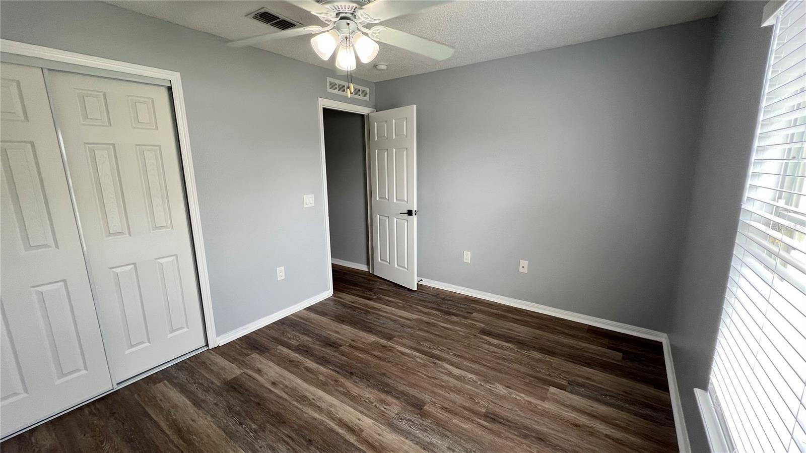 Image 17 of 34 For 485 Martigues Drive