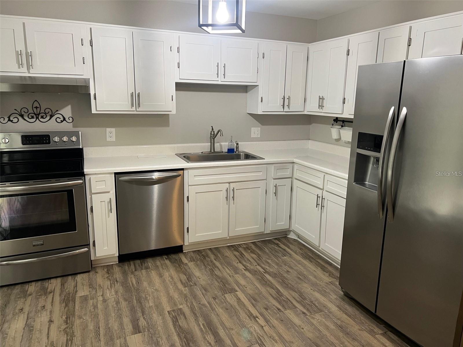 Image 6 of 20 For 1928 Lawson Road