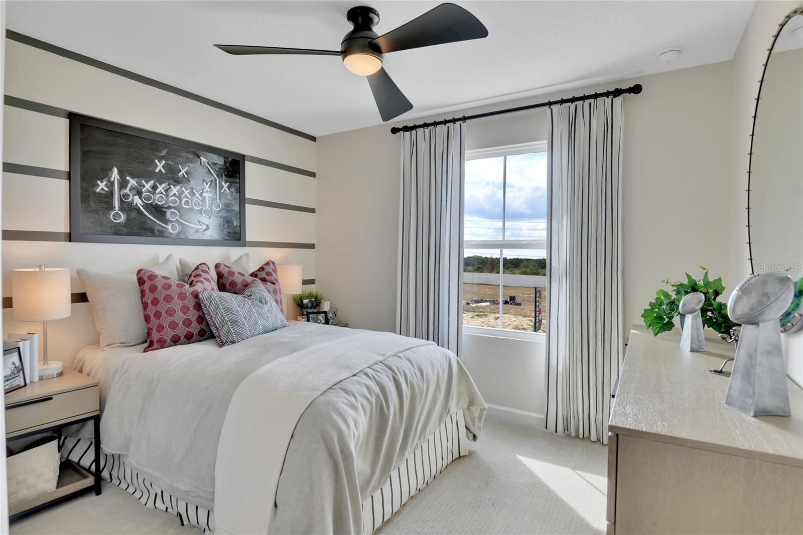 Image 18 of 21 For 14538 Banks Court