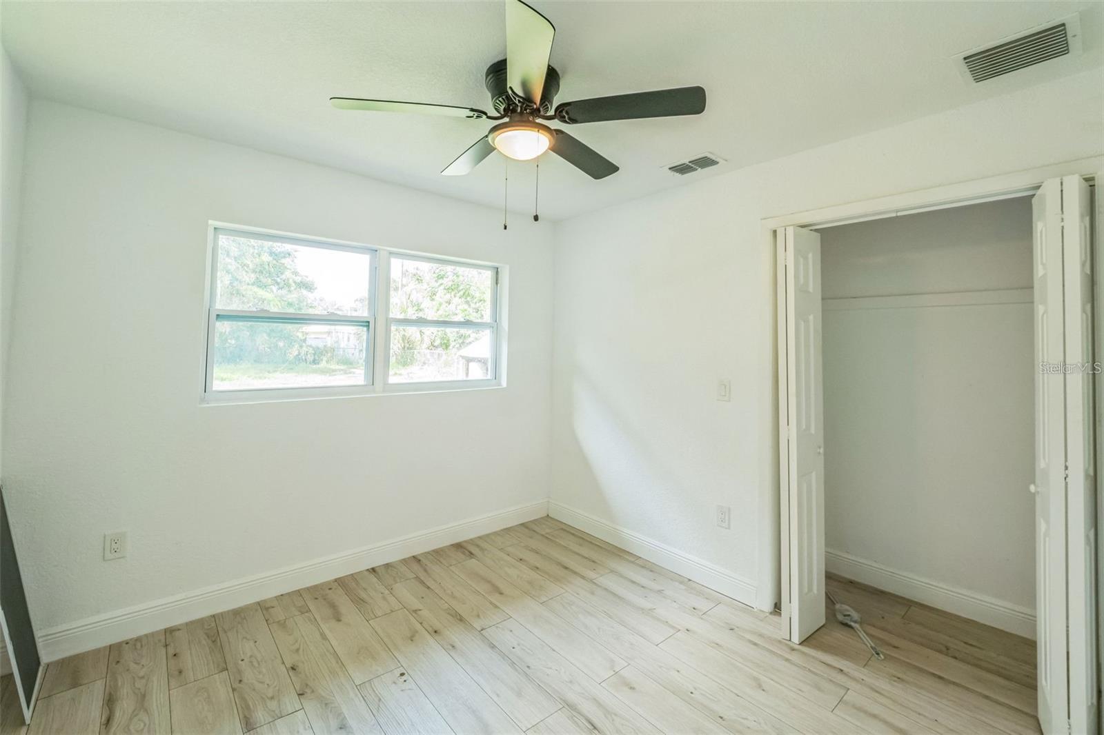 Image 18 of 26 For 4212 Harry Drive