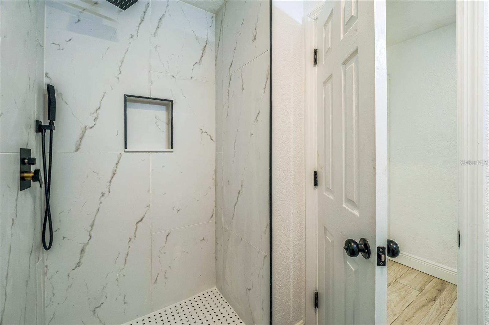 Image 20 of 26 For 4212 Harry Drive