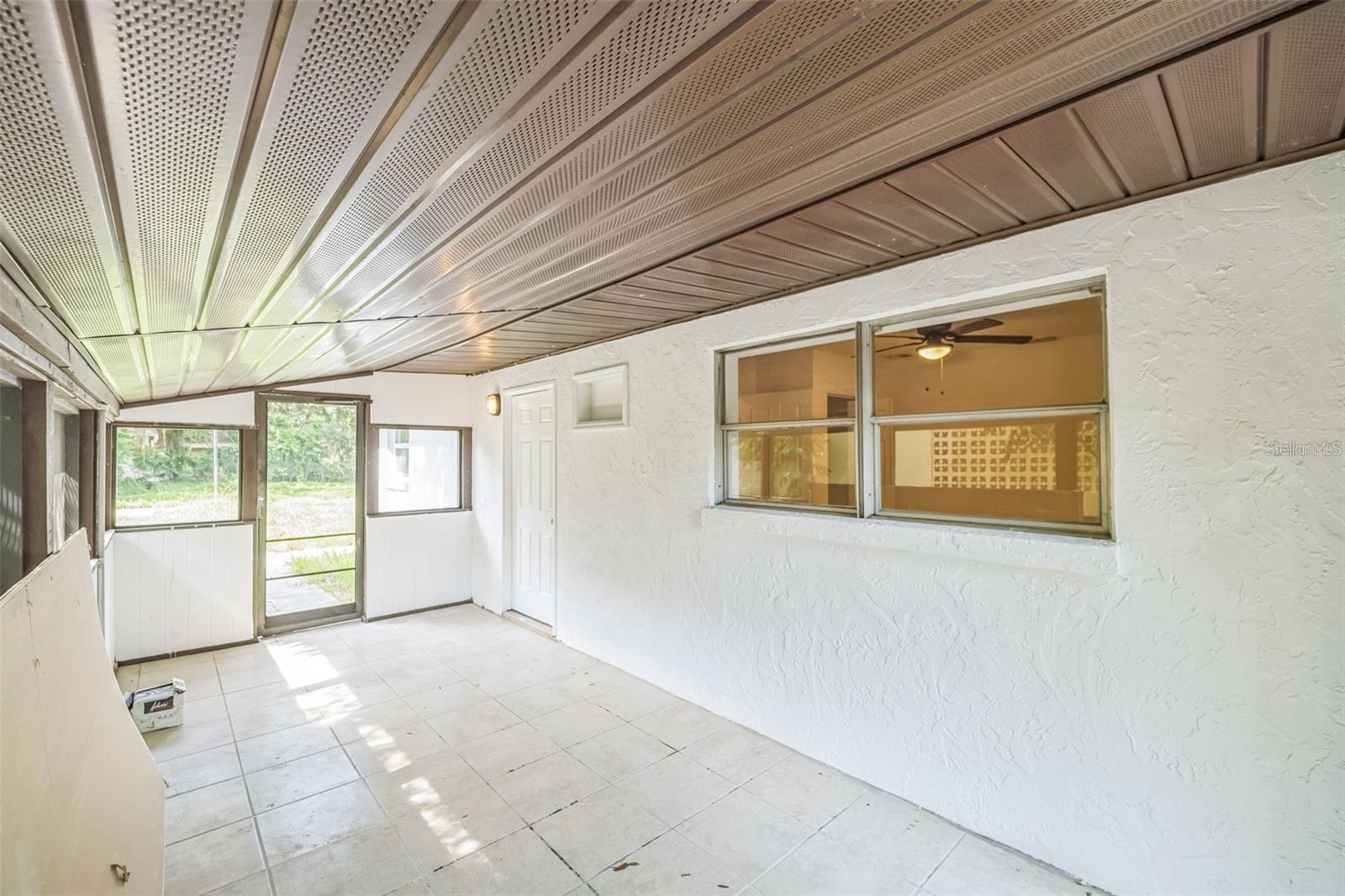 Image 22 of 26 For 4212 Harry Drive