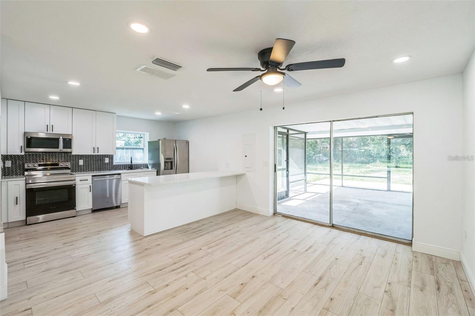 Image 6 of 26 For 4212 Harry Drive