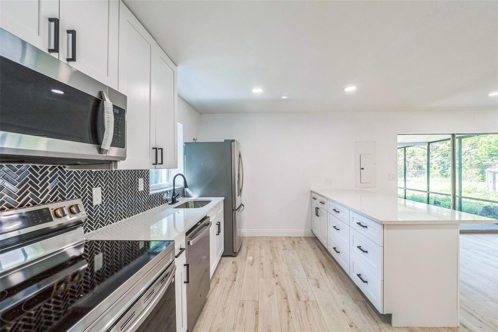 Image 9 of 26 For 4212 Harry Drive